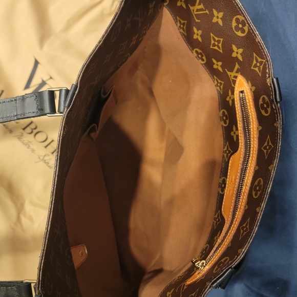 Louis Vuitton Monogram Tote Bag - Picture 3 of 7